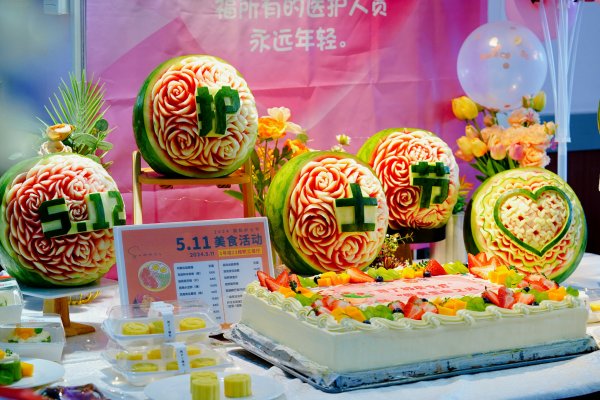 活动回首丨唱起天使赞歌，，为护士天使守候，，向大爱致敬